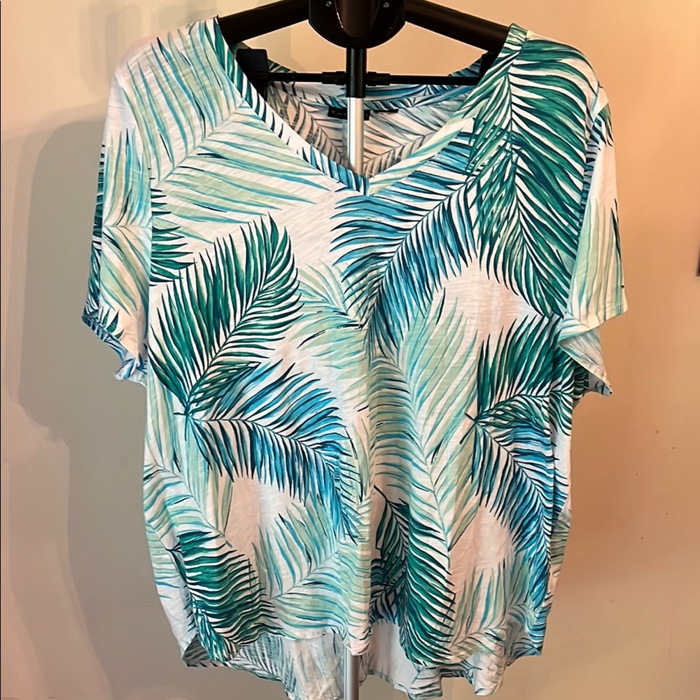 Tahari Green, Blue, and White Palm Leaf Short Sleeve Tee